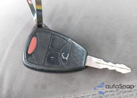 2008 Jeep Liberty Sport из США, поврежденный, VIN 1J8GP28K18W134643